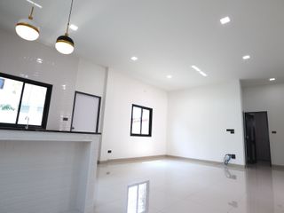À vendre 2 chambres maison à San Kamphaeng, Chiang Mai