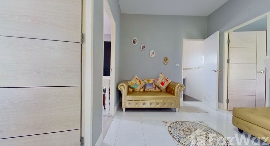 For sale 4 bedrooms house in Saraphi, Chiang Mai