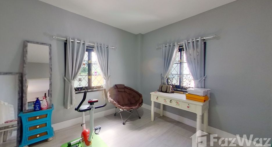 For sale 4 bedrooms house in Saraphi, Chiang Mai