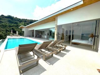 À vendre 3 chambres villa à Ko Samui, Surat Thani