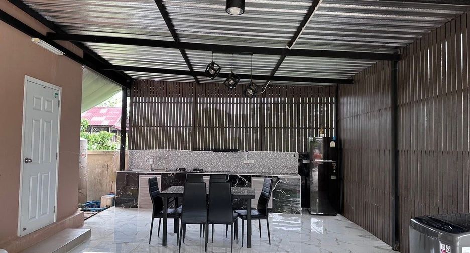 For rent 4 bedrooms house in Doi Saket, Chiang Mai