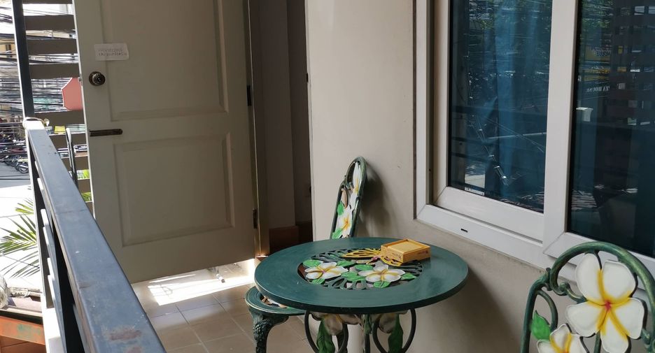 For sale 9 bedrooms townhouse in Bang Lamung, Chonburi