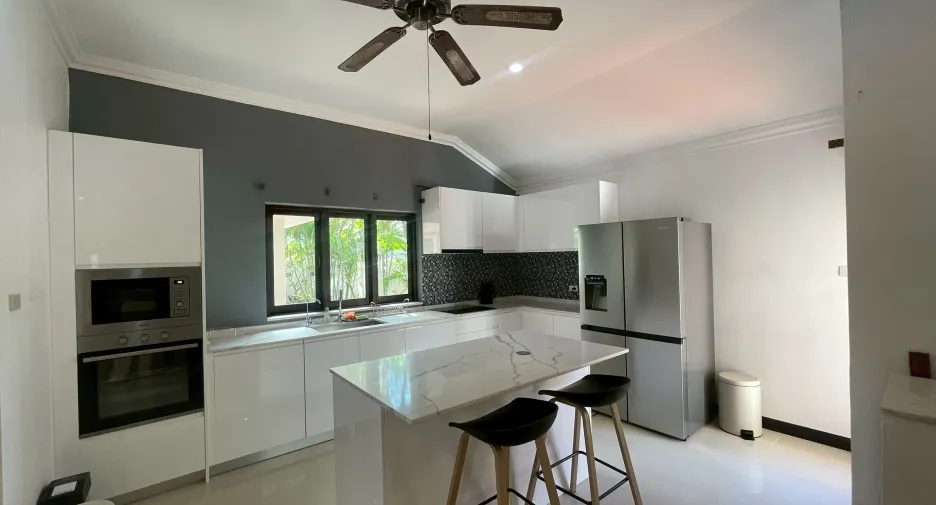 For rent 3 bedrooms villa in Hua Hin, Prachuap Khiri Khan