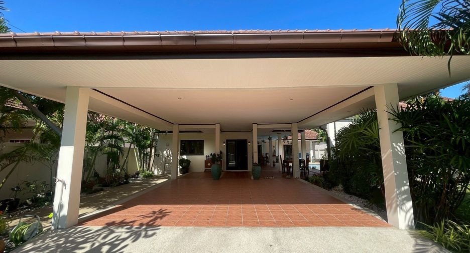 For rent 3 bedrooms villa in Hua Hin, Prachuap Khiri Khan