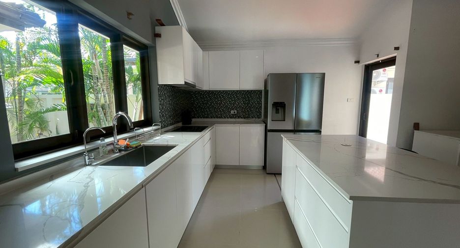 For rent 3 bedrooms villa in Hua Hin, Prachuap Khiri Khan
