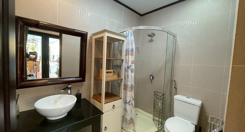 For rent 3 bedrooms villa in Hua Hin, Prachuap Khiri Khan