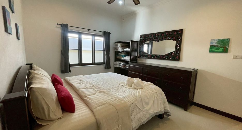 For rent 3 bedrooms villa in Hua Hin, Prachuap Khiri Khan