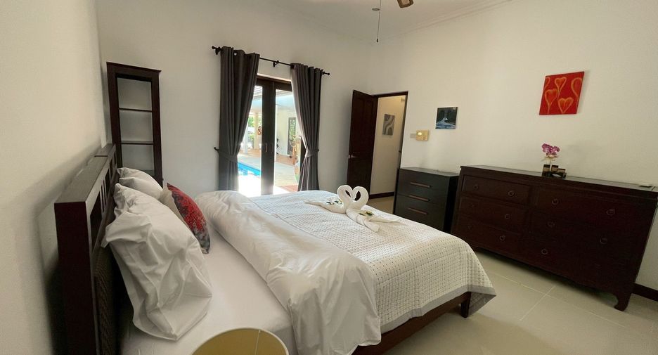 For rent 3 bedrooms villa in Hua Hin, Prachuap Khiri Khan