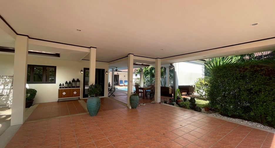 For rent 3 bedrooms villa in Hua Hin, Prachuap Khiri Khan