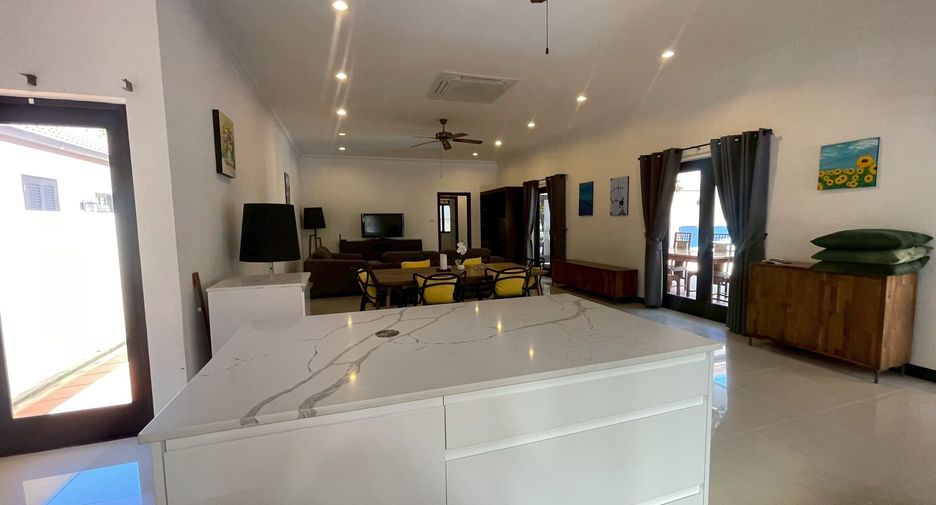 For rent 3 bedrooms villa in Hua Hin, Prachuap Khiri Khan