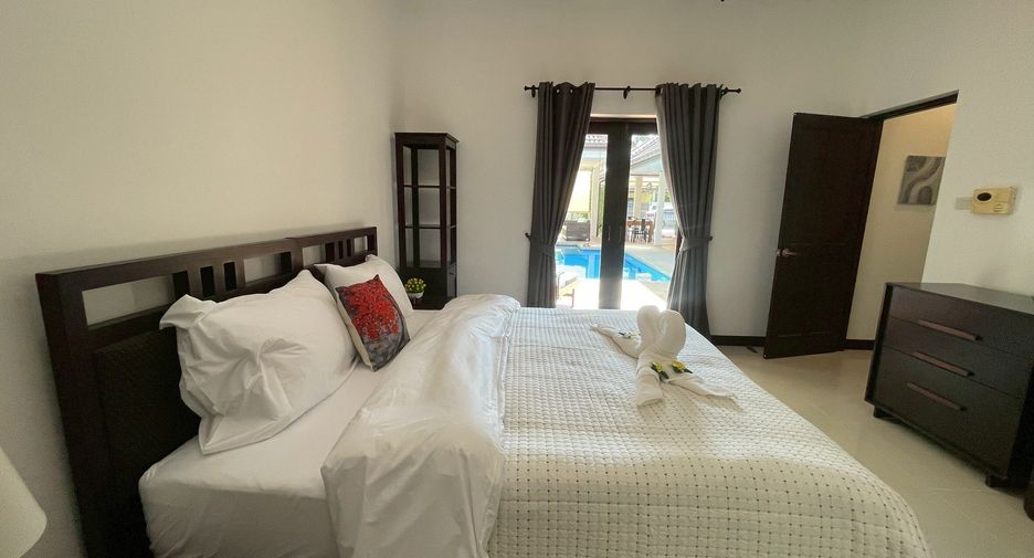 For rent 3 bedrooms villa in Hua Hin, Prachuap Khiri Khan