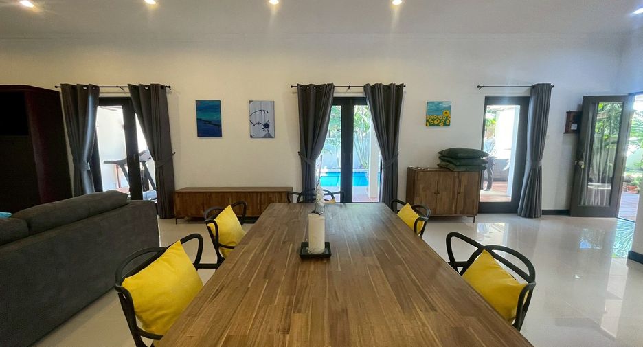 For rent 3 bedrooms villa in Hua Hin, Prachuap Khiri Khan