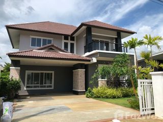 For sale 4 bedrooms house in San Kamphaeng, Chiang Mai
