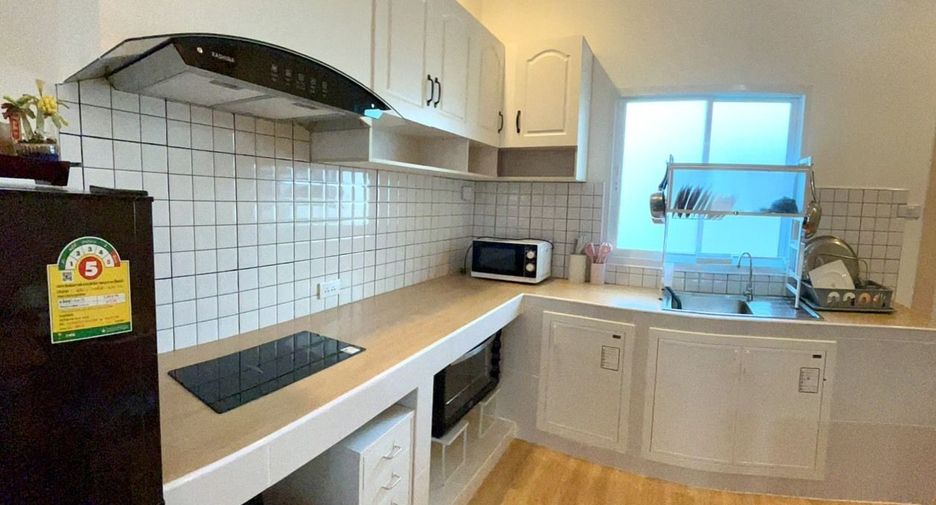For rent 4 bedrooms villa in Hua Hin, Prachuap Khiri Khan