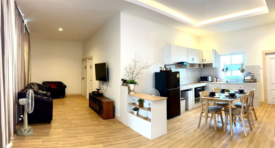 For rent 4 bedrooms villa in Hua Hin, Prachuap Khiri Khan