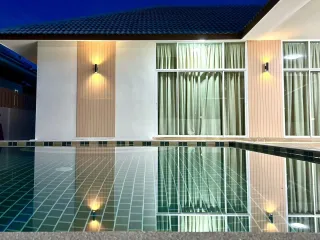 For rent 4 bedrooms villa in Hua Hin, Prachuap Khiri Khan