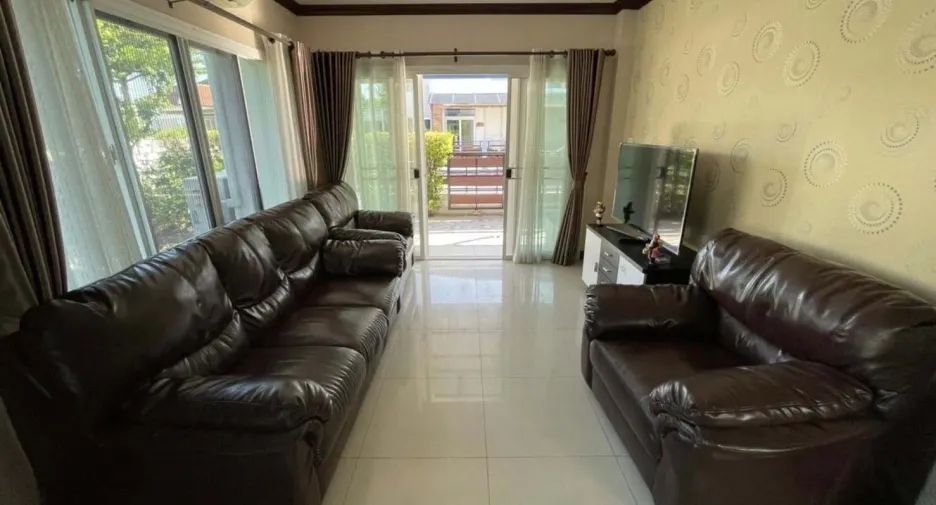 Casa en alquiler de 3 habitaciones en Mueang Chiang Mai, Chiang Mai