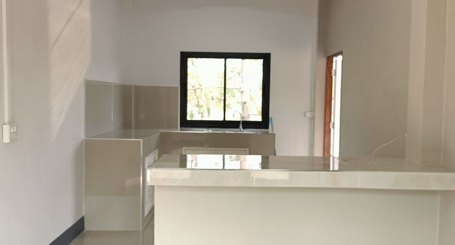 For sale 3 bedrooms house in Mueang Sakon Nakhon, Sakon Nakhon