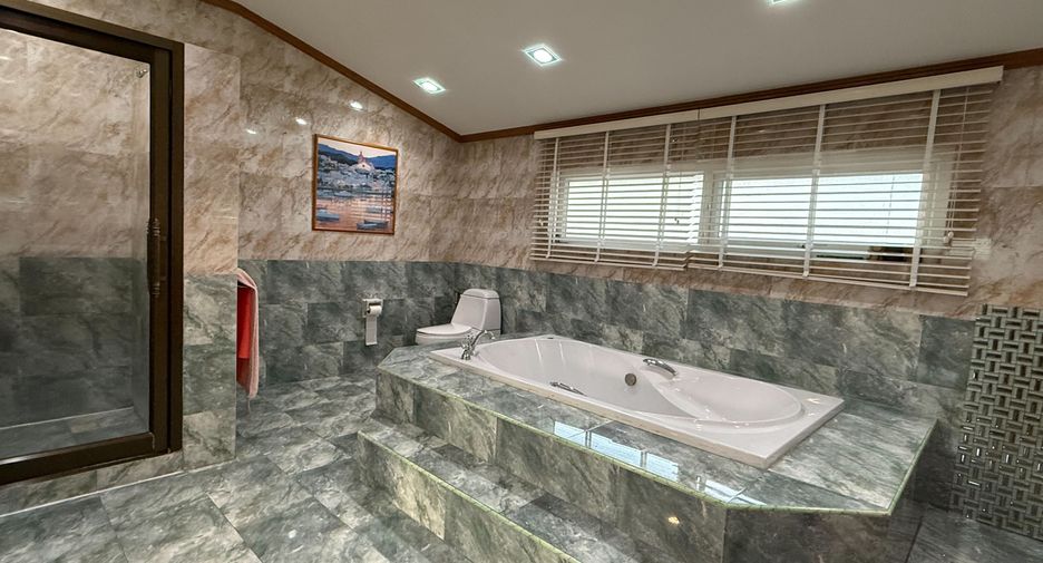 Villa zum Kauf und zur Miete mit 3 Zimmer in Bang Lamung, Chonburi