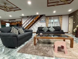 Villa zum Kauf und zur Miete mit 3 Zimmer in Bang Lamung, Chonburi