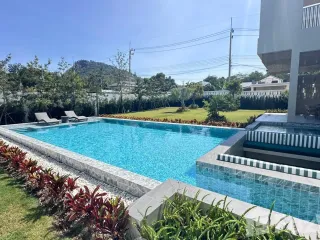 For sale 5 bedrooms villa in Hua Hin, Prachuap Khiri Khan