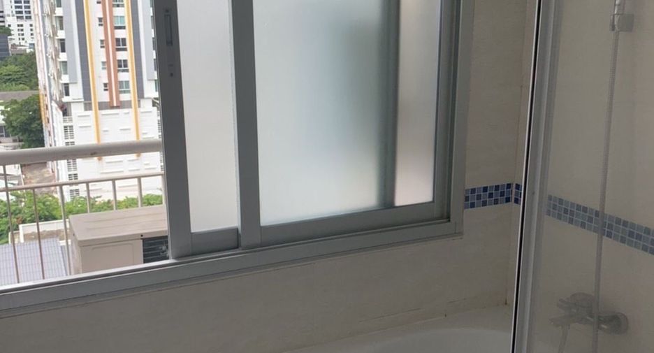 For sale and for rent 2 bedrooms condo in Sathon, Bangkok