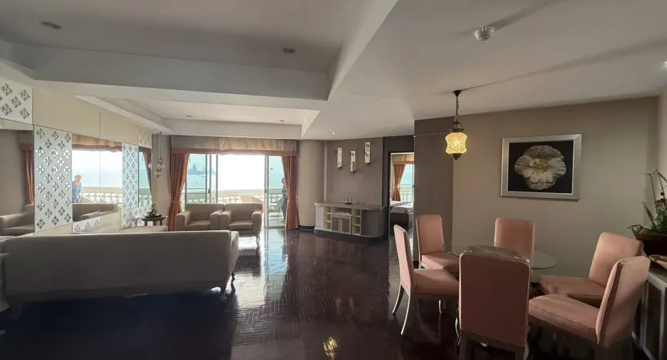 Wohnung zum Kauf mit 3 Zimmer in Bang Lamung, Chonburi