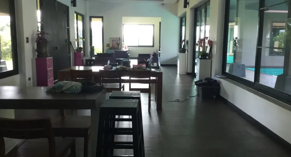 For sale 4 bedrooms house in Phu Phiang, Nan