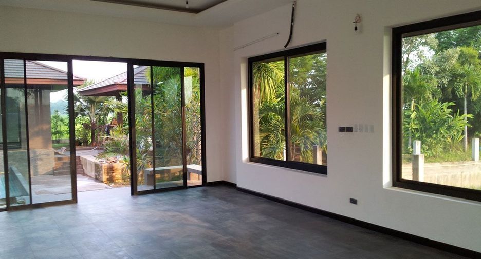 For sale 4 bedrooms house in Phu Phiang, Nan