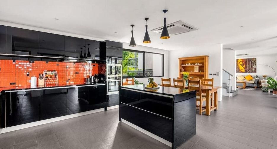 For sale 7 bedrooms villa in Ko Samui, Surat Thani