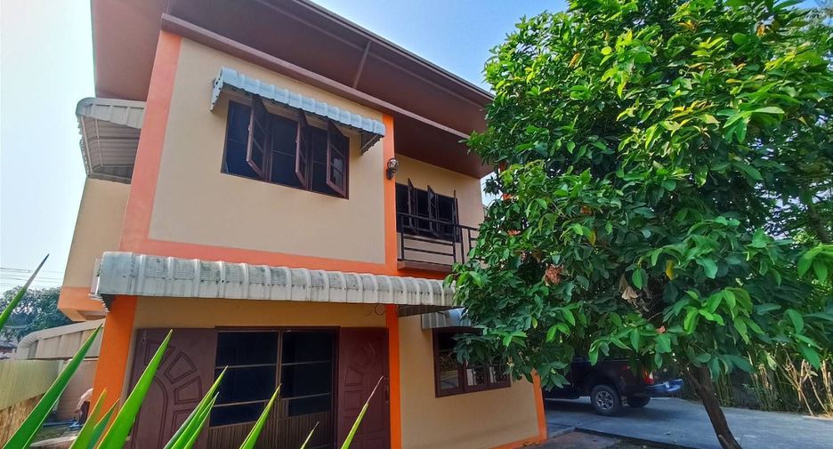 Casa en alquiler de 5 habitaciones en Mueang Chiang Mai, Chiang Mai