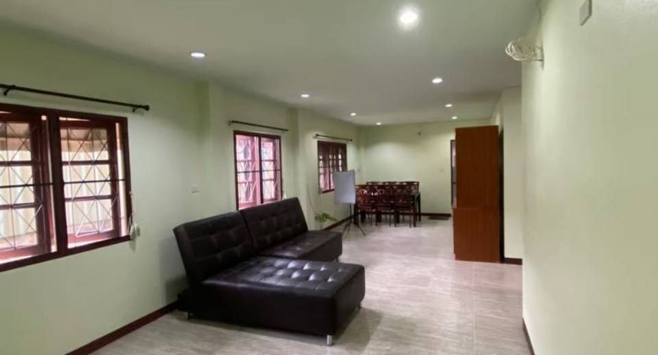 Casa en alquiler de 5 habitaciones en Mueang Chiang Mai, Chiang Mai