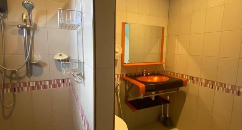Casa en alquiler de 5 habitaciones en Mueang Chiang Mai, Chiang Mai