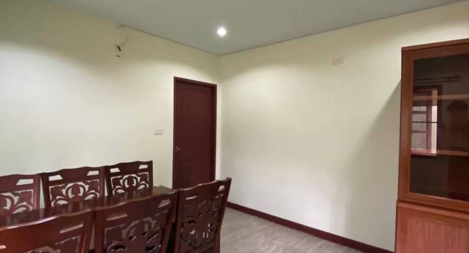Casa en alquiler de 5 habitaciones en Mueang Chiang Mai, Chiang Mai