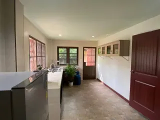 À louer 5 chambres maison à Mueang Chiang Mai, Chiang Mai