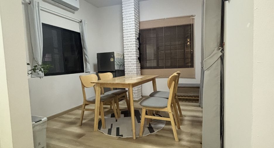For rent 2 bedrooms house in Mueang Chiang Mai, Chiang Mai