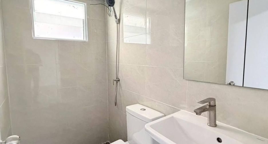 For sale 2 bedrooms house in Lat Phrao, Bangkok