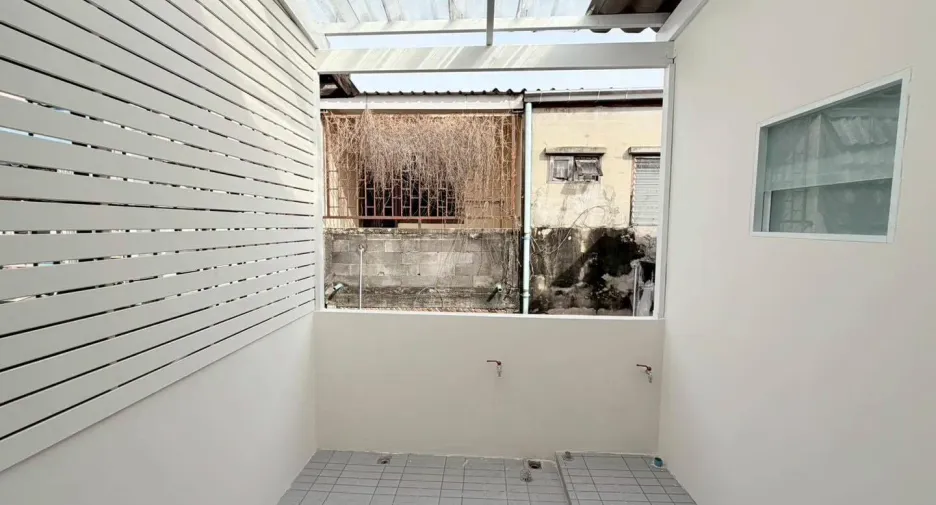 For sale 2 bedrooms house in Lat Phrao, Bangkok