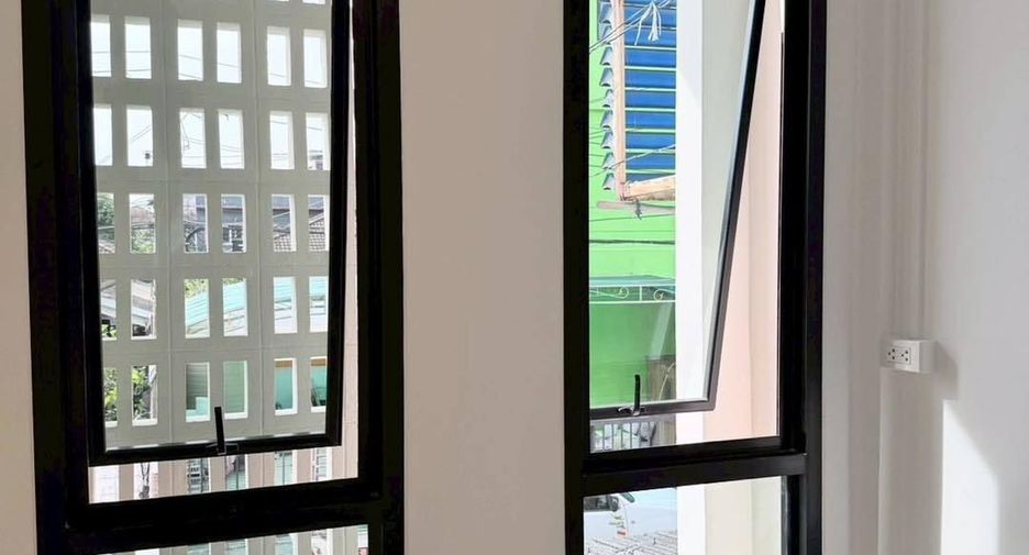 For sale 2 bedrooms house in Lat Phrao, Bangkok