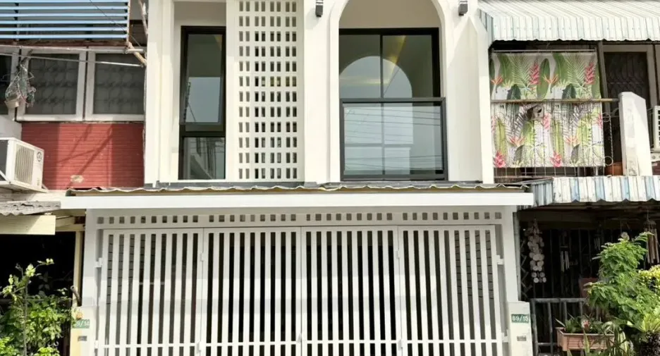 For sale 2 bedrooms house in Lat Phrao, Bangkok