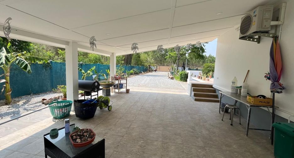 For sale 3 bedrooms house in Si Maha Phot, Prachin Buri