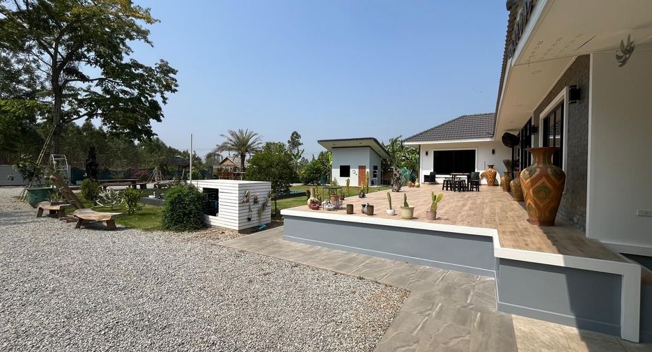 For sale 3 bedrooms house in Si Maha Phot, Prachin Buri