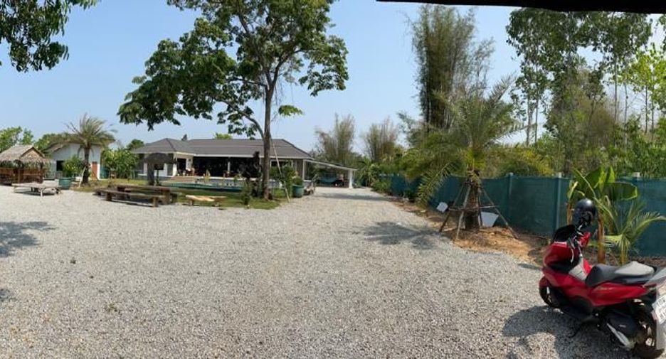 For sale 3 bedrooms house in Si Maha Phot, Prachin Buri