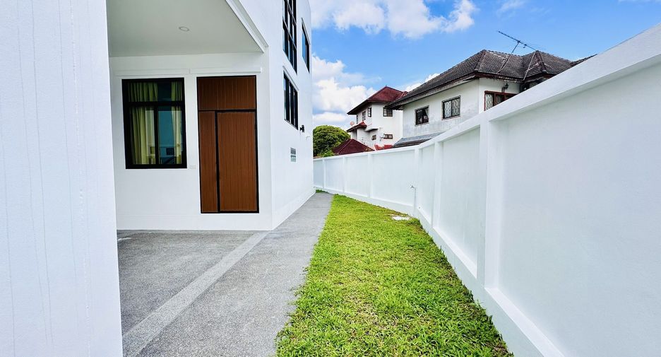 For sale and for rent 4 bedrooms villa in Mueang Chiang Mai, Chiang Mai