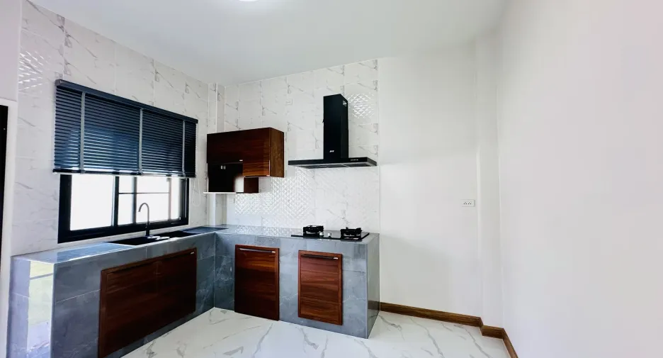 For sale and for rent 4 bedrooms villa in Mueang Chiang Mai, Chiang Mai