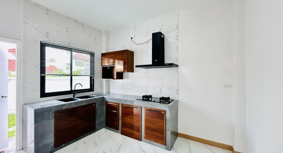 Villa en venta y en alquiler de 4 habitaciones en Mueang Chiang Mai, Chiang Mai