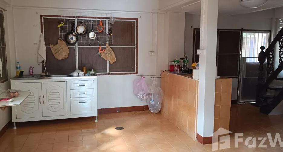 À louer 3 chambres maison à Muang Nan, Nan