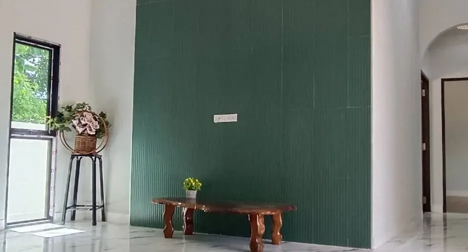 For sale 3 bedrooms house in Mueang Ang Thong, Ang Thong