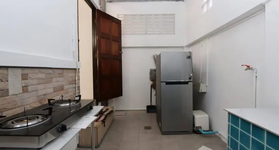 Casa adosada en alquiler de 2 habitaciones en Saraphi, Chiang Mai
