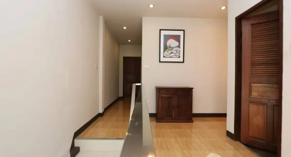 Casa adosada en alquiler de 2 habitaciones en Saraphi, Chiang Mai